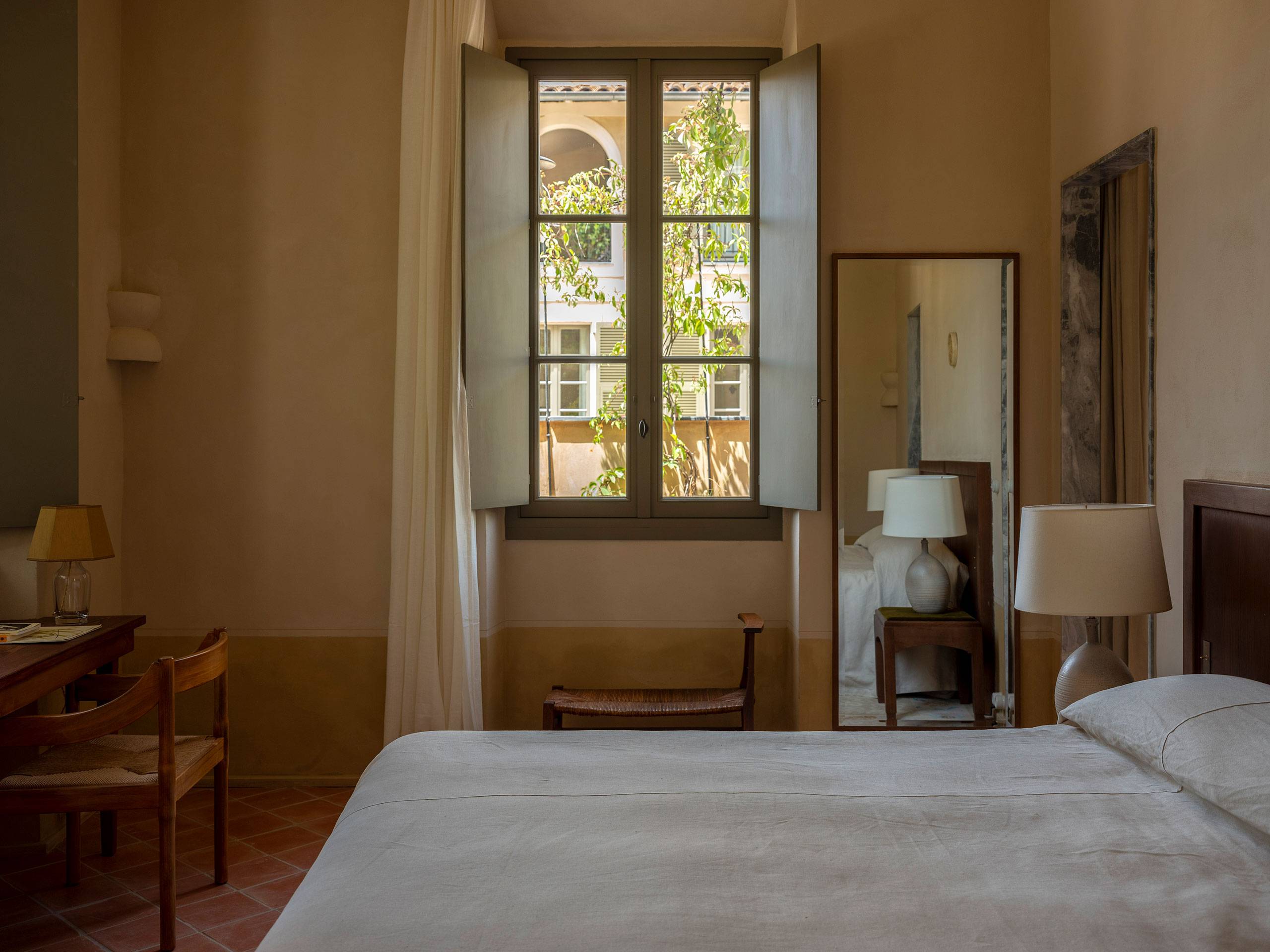 suite-du-cloitre-cuisine-hotel-du-couvent-nice-france (1)