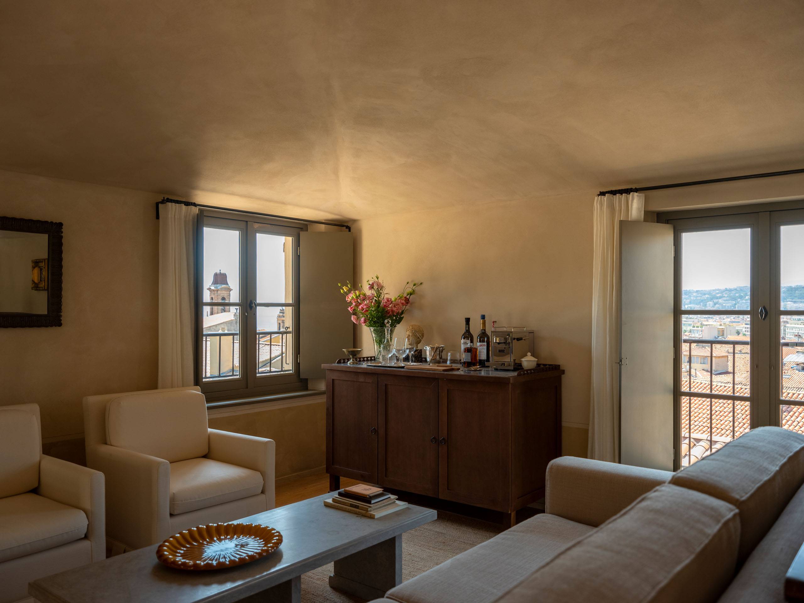 la-tour-suite-hotel-du-couvent-nice-france