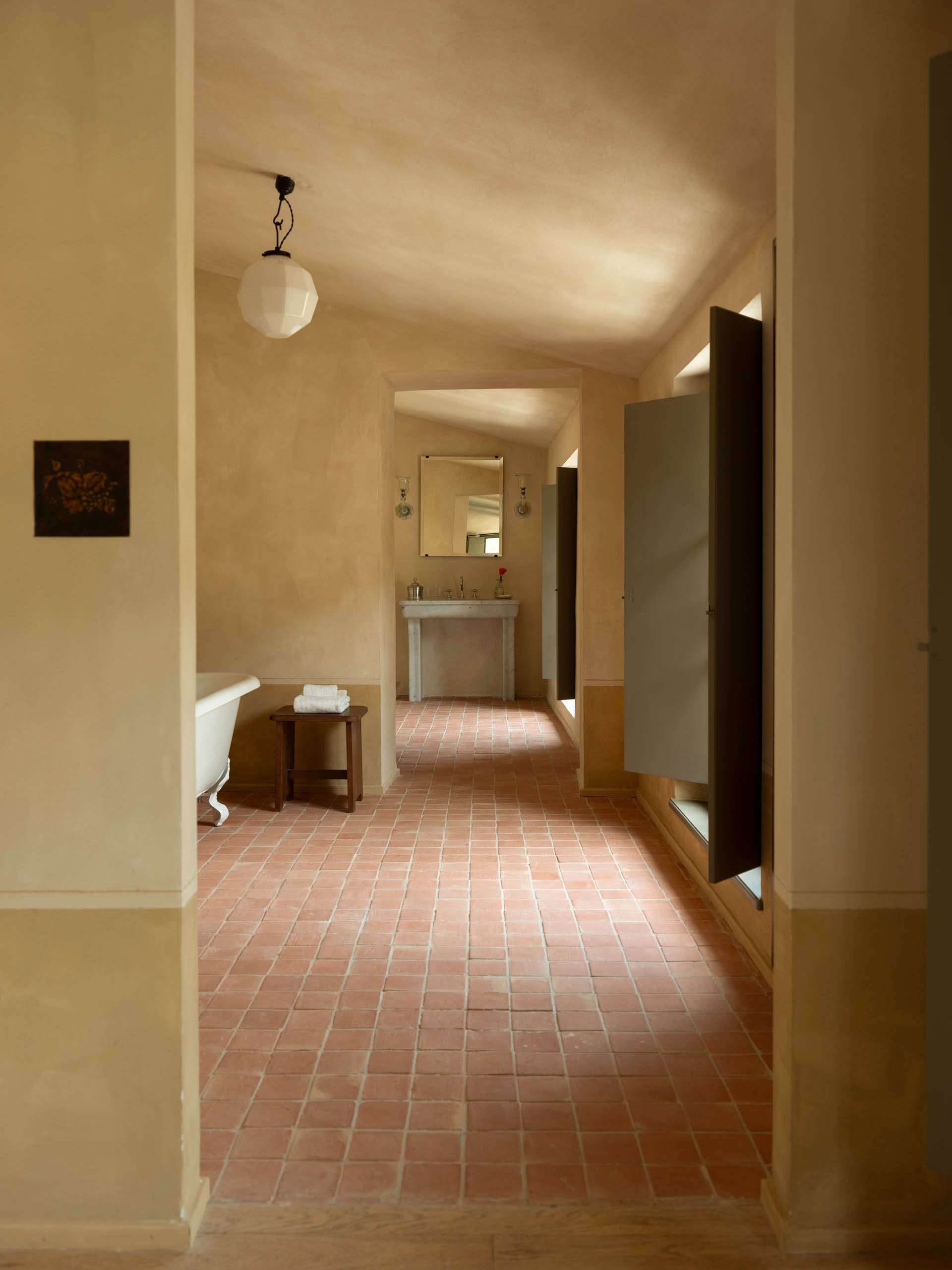 la-tour-suite-hotel-du-couvent-nice-france (8)