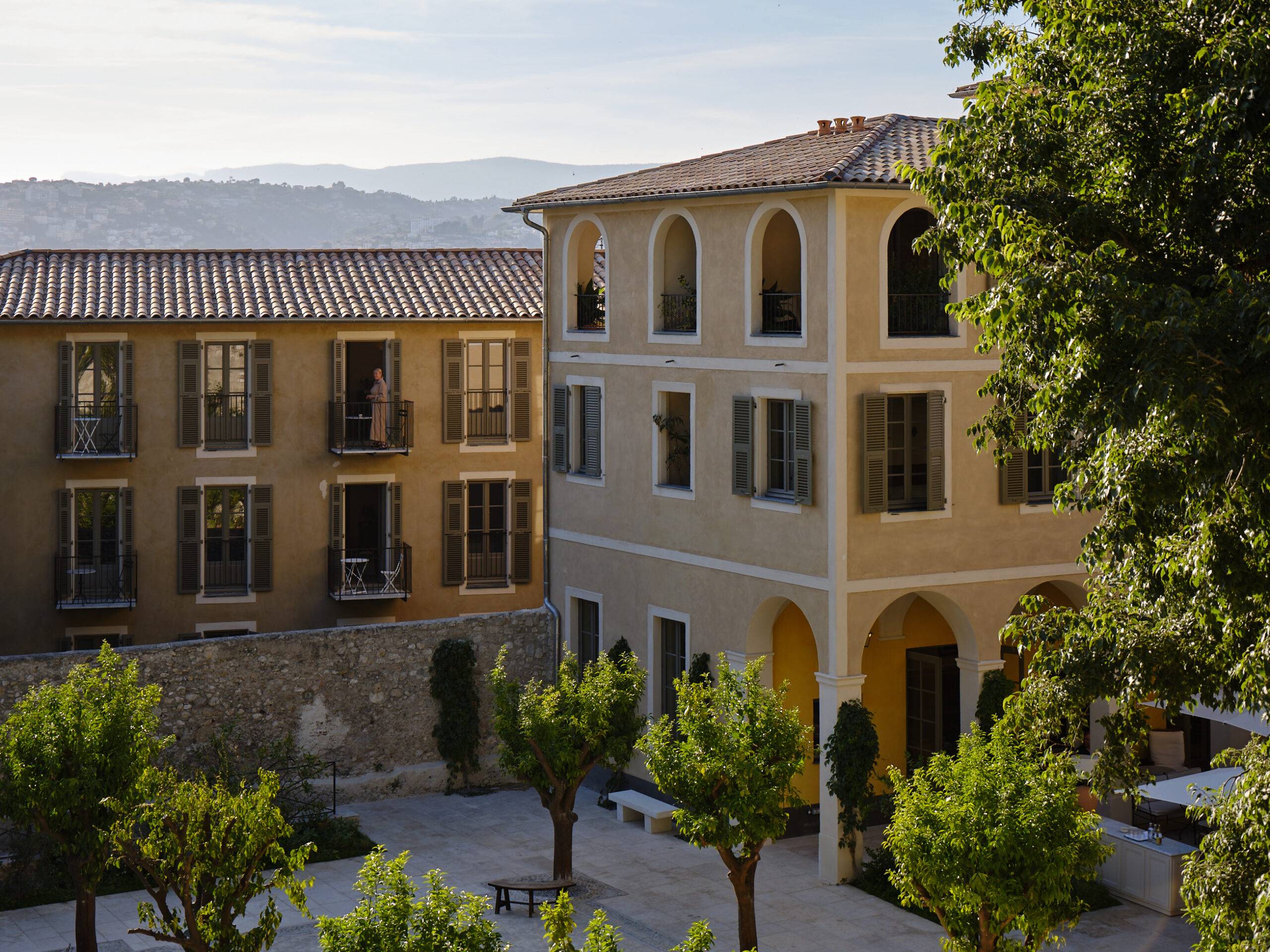 book-stay-hotel-du-couvent-nice-france-giulio-ghiradi-desktop