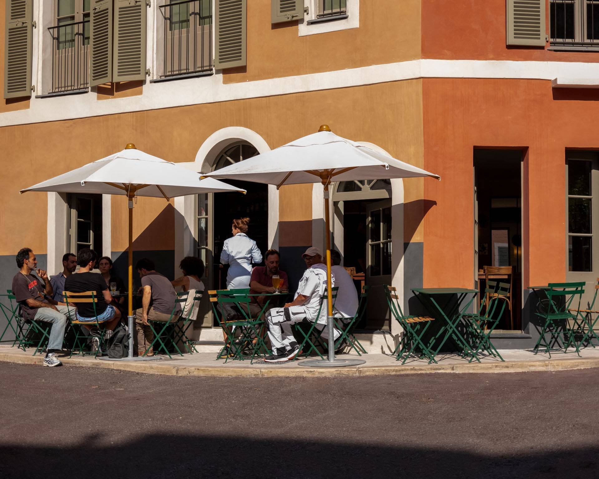 le-bistrot-des-serruriers-hotel-du-couvent-nice-france-desktop