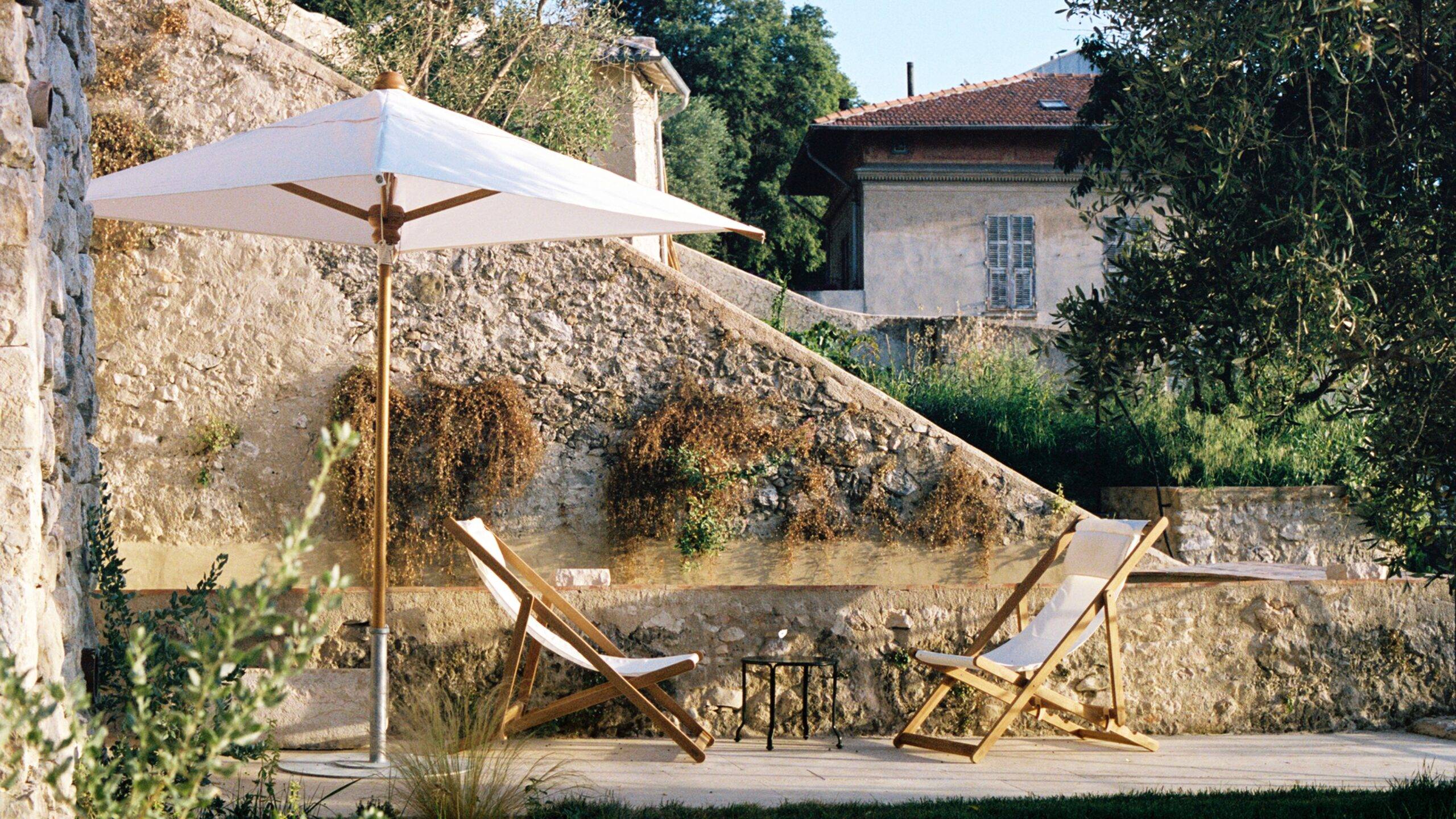 plunge-pool-hotel-du-couvent-nice-france-desktop