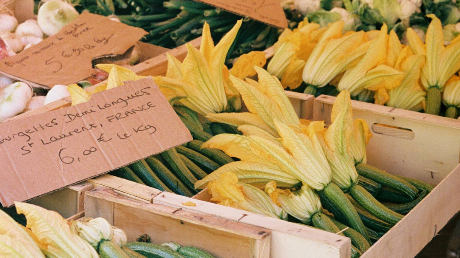 the-food-market-every-saturday-hotel-du-couvent-nice-france-desktop